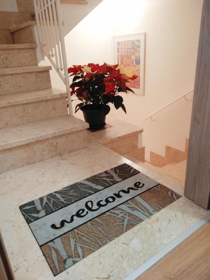 Alcamo Rooms Con Garage Privato Exterior foto