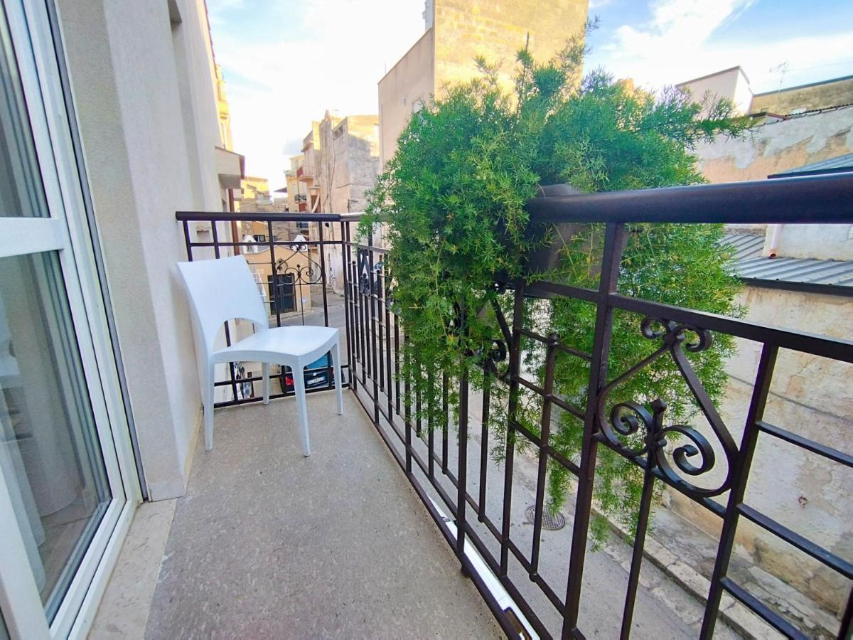 Alcamo Rooms Con Garage Privato Exterior foto